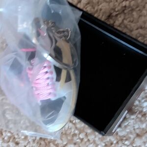 NOVELTY Nike Shoe Keychain In Box